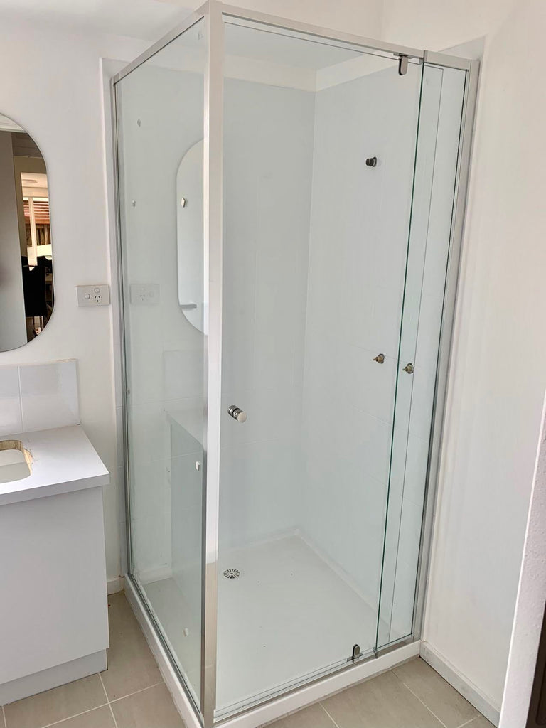 6mm Semi - Frameless Pivot Screen Chrome | Convex - Hera Bathware820 - 900mm