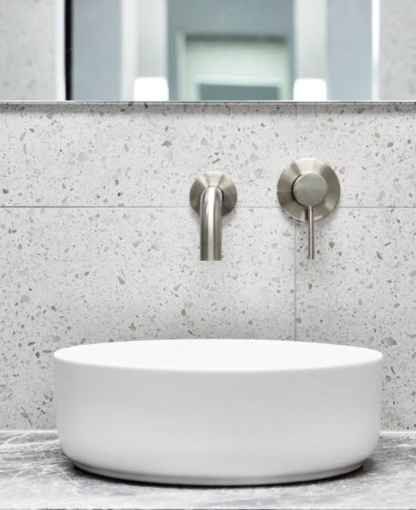 Round Toilet Roll Holder - Hera BathwareBrushed Nickel